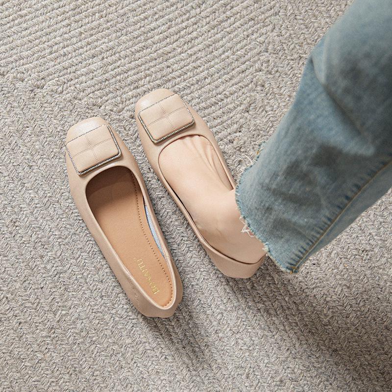 Spring 2025 Women's Genuine Leather Flats: Low-Cut, Versatile Chunky Heel, Plus Size 41-43, Ideal for Summer Work.