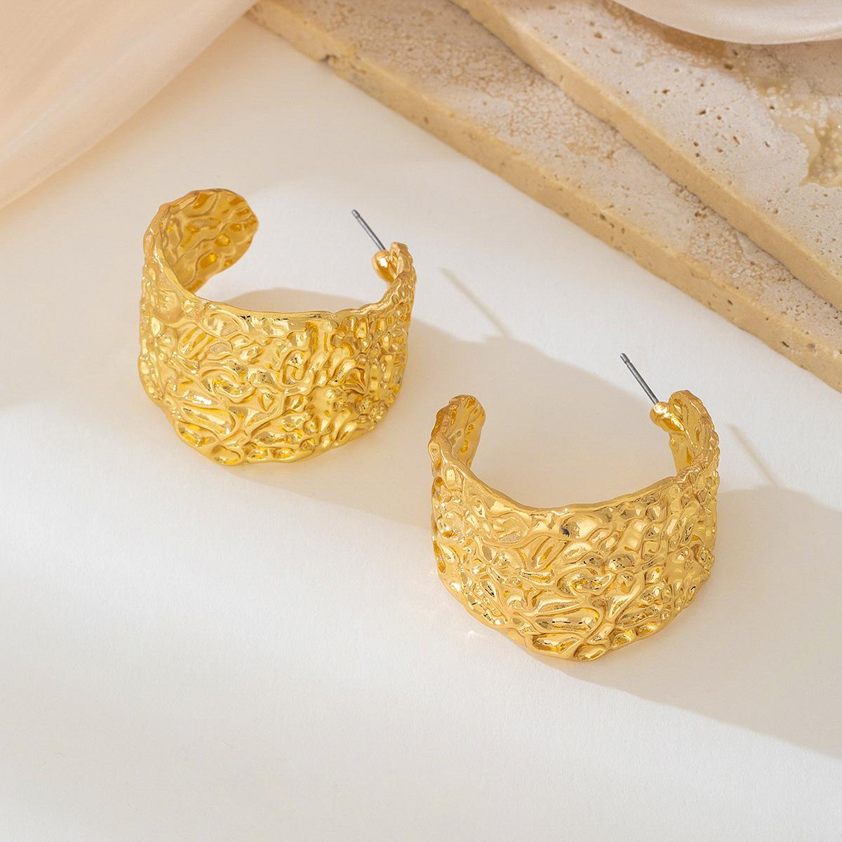 

1 пара европейских и американских ретро-трендовых преувеличенных колец с текстурой широких сторон из тяжелого металла, серьги-кольца для женщин