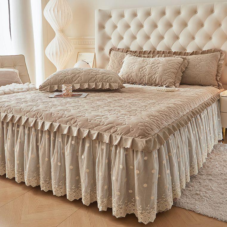 3pcs Luxury Bed Skirt Set Solid Color Skin-friendly Love Quilted Layer Lace Strap Style (1 Bed Skirt + 2 Pillowcases, Without Core)