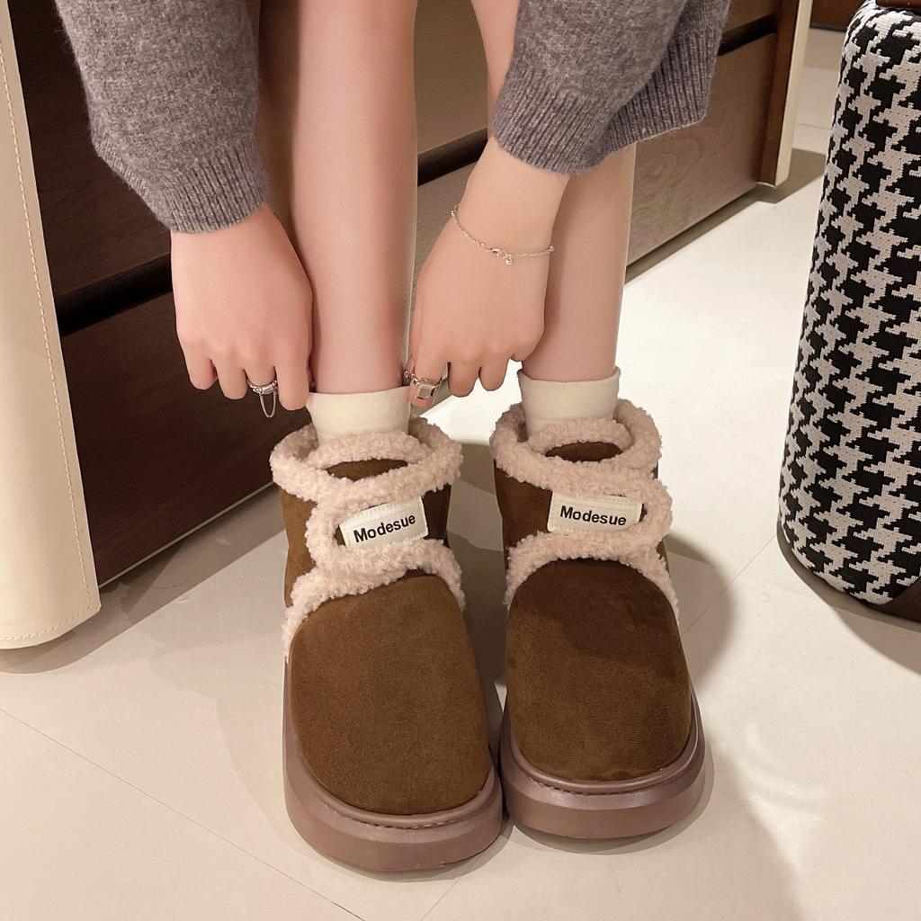 Pälsintegrerade plattformssnöskor dam vinter 2025 nya internetkändis staplade förtjockade bröd nordöstra stora bomullsskor