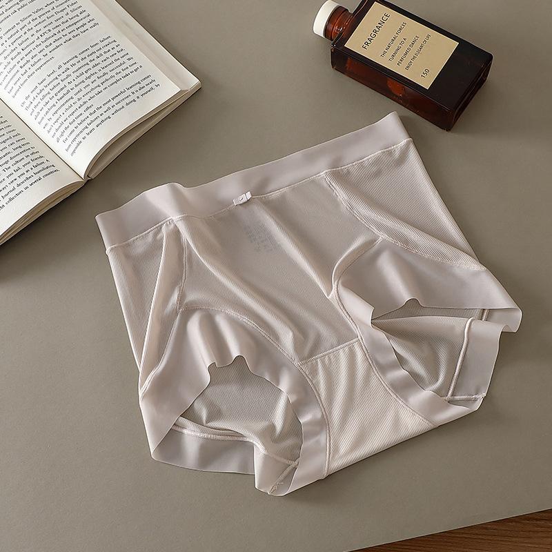 Solid Color Light Luxury Thin Triangular Panties Skin Friendly, Comfortable, Gentle, Sweet and Stylish Women's Panties