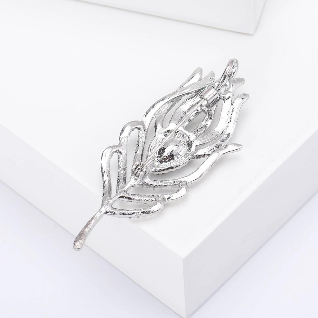 Pendant Feather Brooch Dual Purpose Pin Brooch Ladies Celebrity Temperament Brooch Corsage