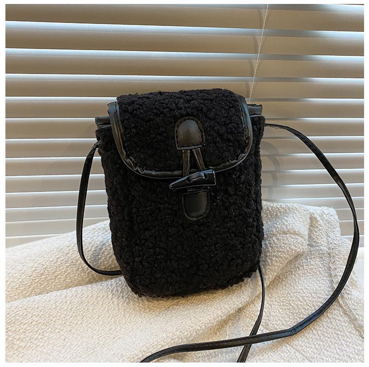 New Women's Plush Lamb Wool Crossbody Bag - Cute, Fashionable, Versatile, and Popular Phone Bag.