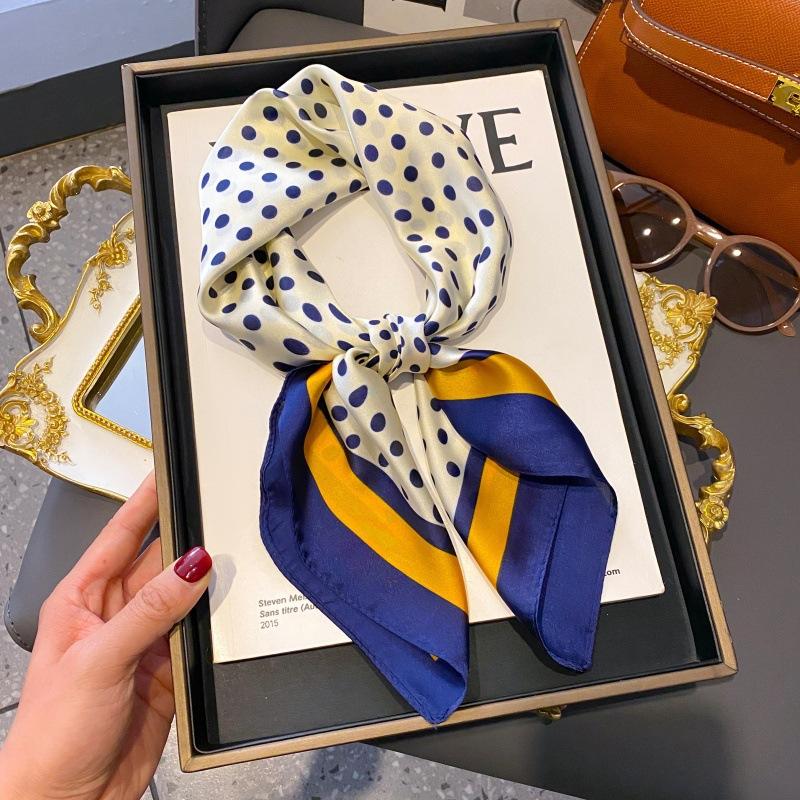 New silk scarf women's fashion versatile high-end small square scarf Korean version neck protection scarf spring and autumn retro scarf tied bag