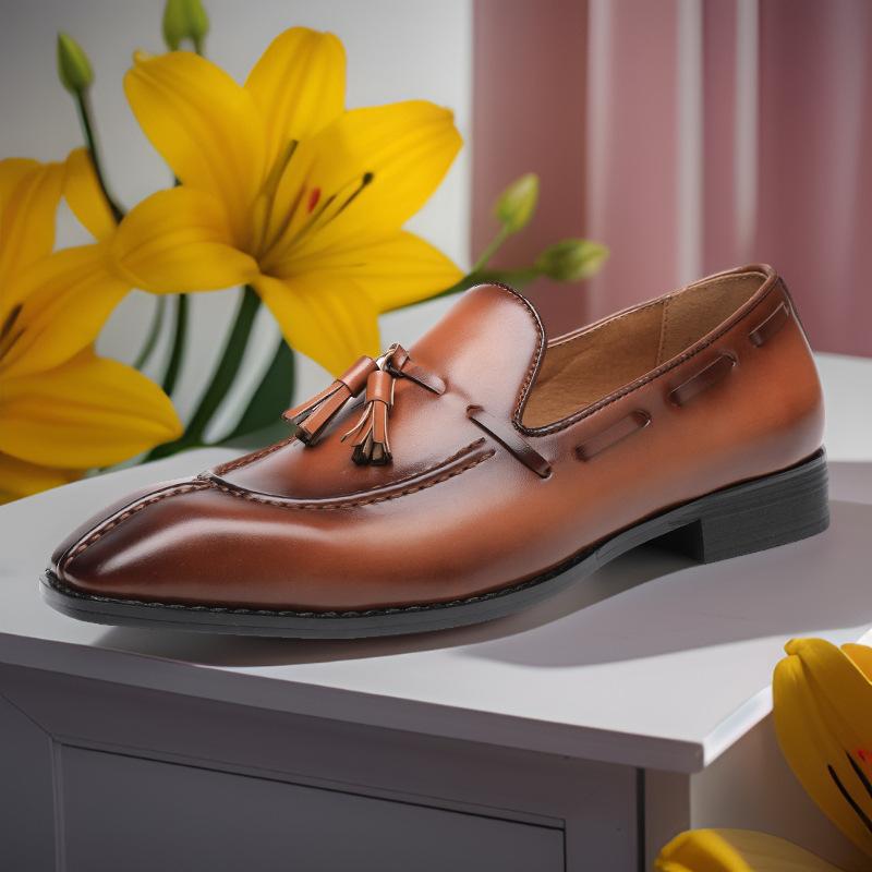 British Loafer Doudou Shoes Business Casual Breathable Leather Shoes Men's Young Tassel Small Leather Shoes Factory