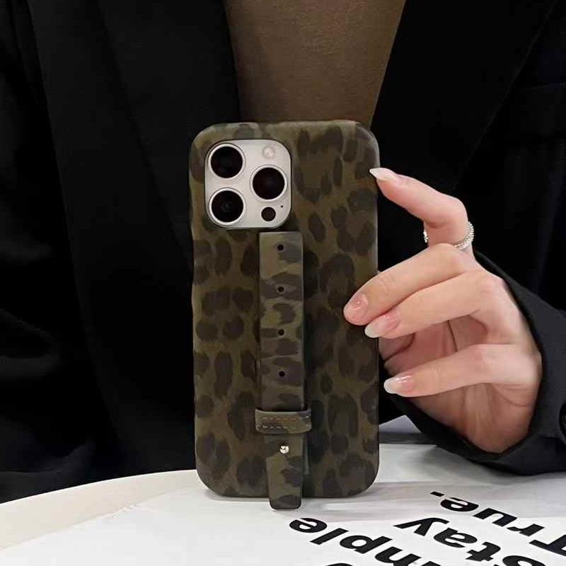 Luxury Leopard Print Wristband Holder Phone Case For iPhone 16 15 14 13 12 11 Pro Max Shockproof Cover
