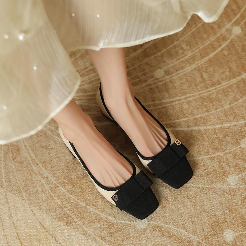 

Autumn new retro square head thick heel high heels women s small fragrant single shoes splicing 39