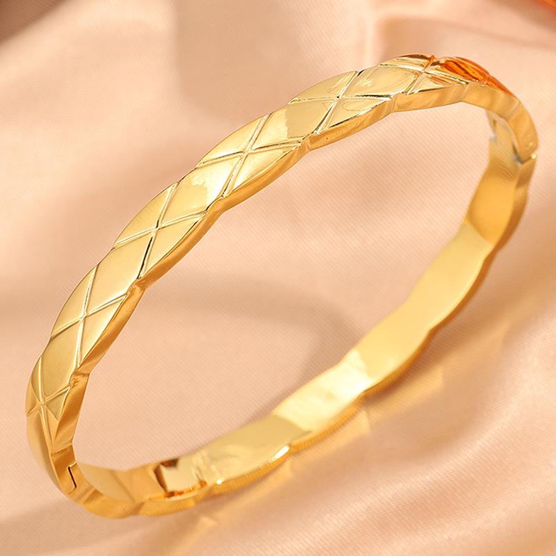 Cross Scratched Irregular Opening Couple s European and American Exquisite Craft Bracelet One Size(16-22CM)