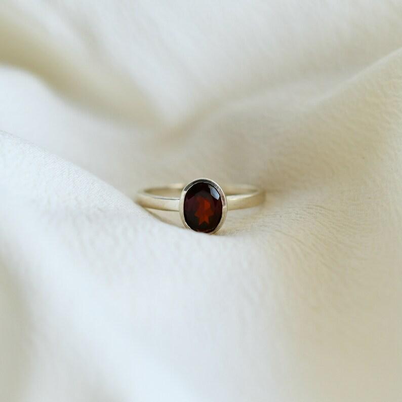 Inele cu pietre prețioase Granat roșu Inel cu pietre prețioase din argint 925 roșu solid Inele de modă pentru femei Idee de cadou Bijuterii cu pietre prețioase