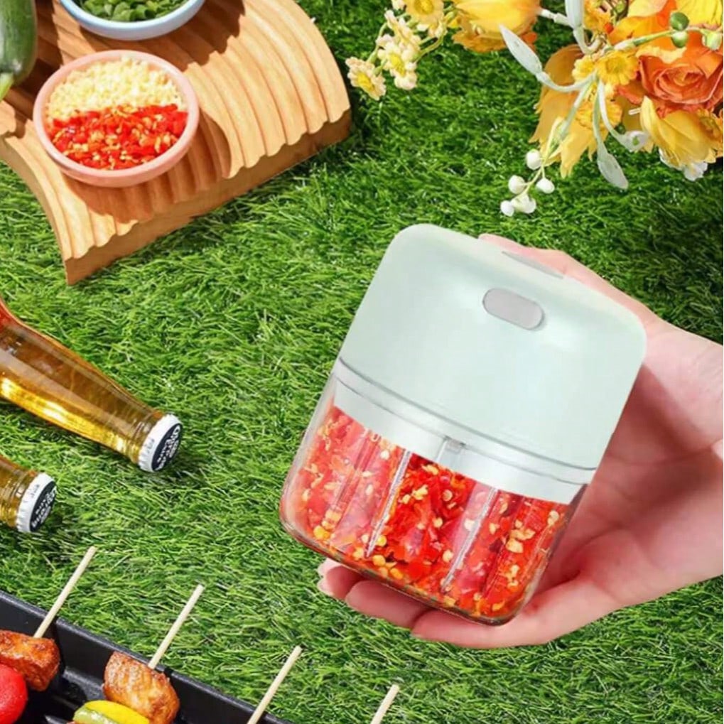 Wireless Portable Electric Garlic Chopper, Mini Garlic Masher, Compact Easy-use Kitchen Tool