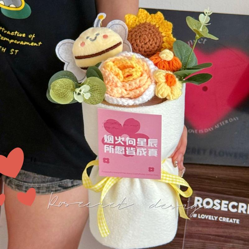 Creative Handmade Diy Crochet Flower Valentine'S Day Bouquet Birthday Graduation Gifts Bouquet For Girl New Year Party Gift