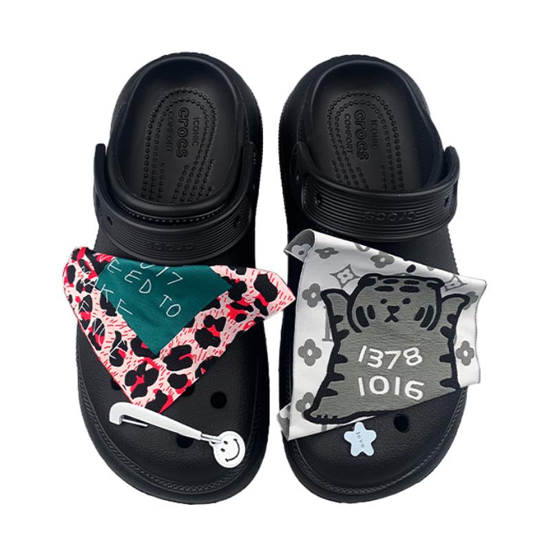 Crocs Classic Clog EVA AnJie Anjie X Tiger Star Smiley Retro Trend Leopard Print Tiger Height Increase Hole Shoes Unisex Black