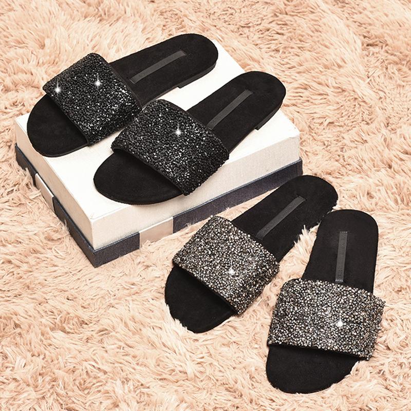 Fashion 2025 Glitter Sequins Slippers Woman Wide Fit Flat Sandals Crystal Slides Shoes Ladies Flipflops Antiskid Babouche Femme Pantufas