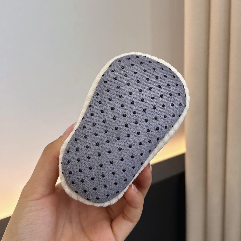 Sapatos de Pelúcia de Inverno para Bebês Recém-Nascidos: Solado Macio, Algodão Quente, Meias Antiderrapantes para Meninos e Meninas, Tamanhos 3-12 Meses