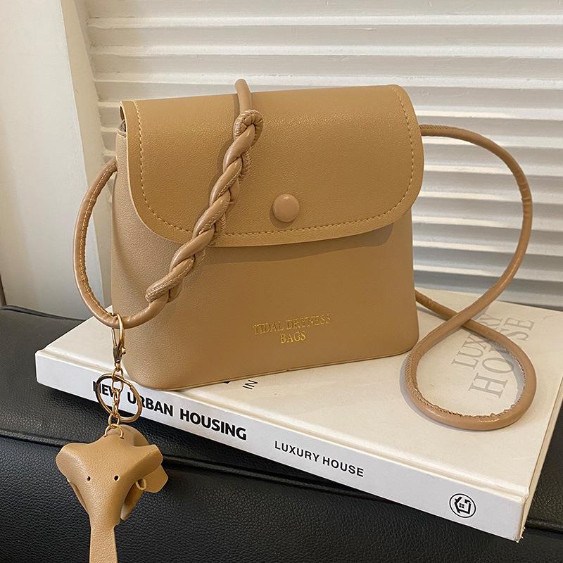 Niche Retro Mobile Phone Bag for Women In Autumn and Winter Fashion Texture One-shoulder Crossbody Bag Versatile High-end Bucket Bag