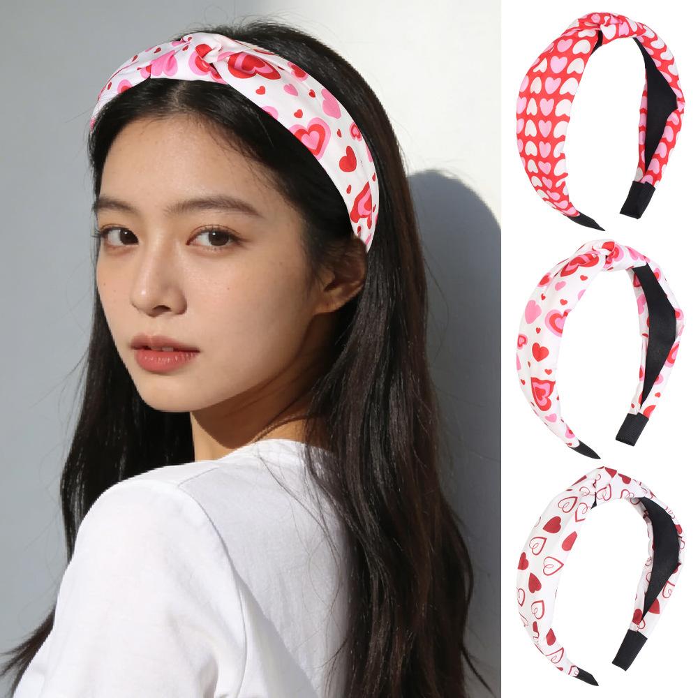 Women's Heart Print Knot Hairband Fabric Printed Pressed Hair Ring Face Washing Hair Band Stylish Accessory for Daily Use