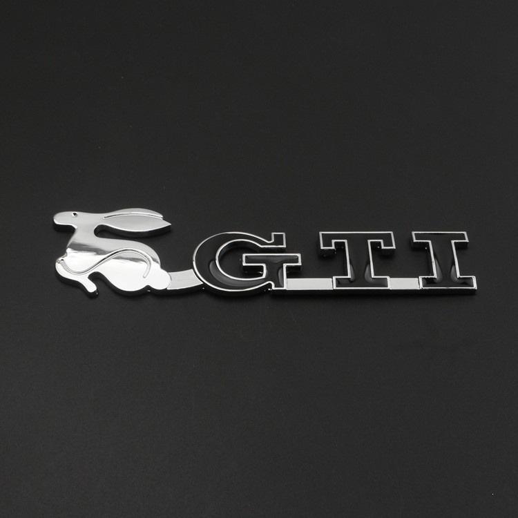 Kompatibilis Volkswagen POLO, Golf és GTI emblémákkal, hűtőrács logókkal, nyuszi matricákkal és egyedi csomagtérajtó jelvény dekorációkkal.