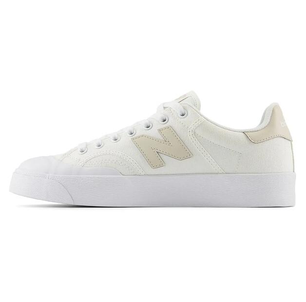 New Balance Кросовки 100