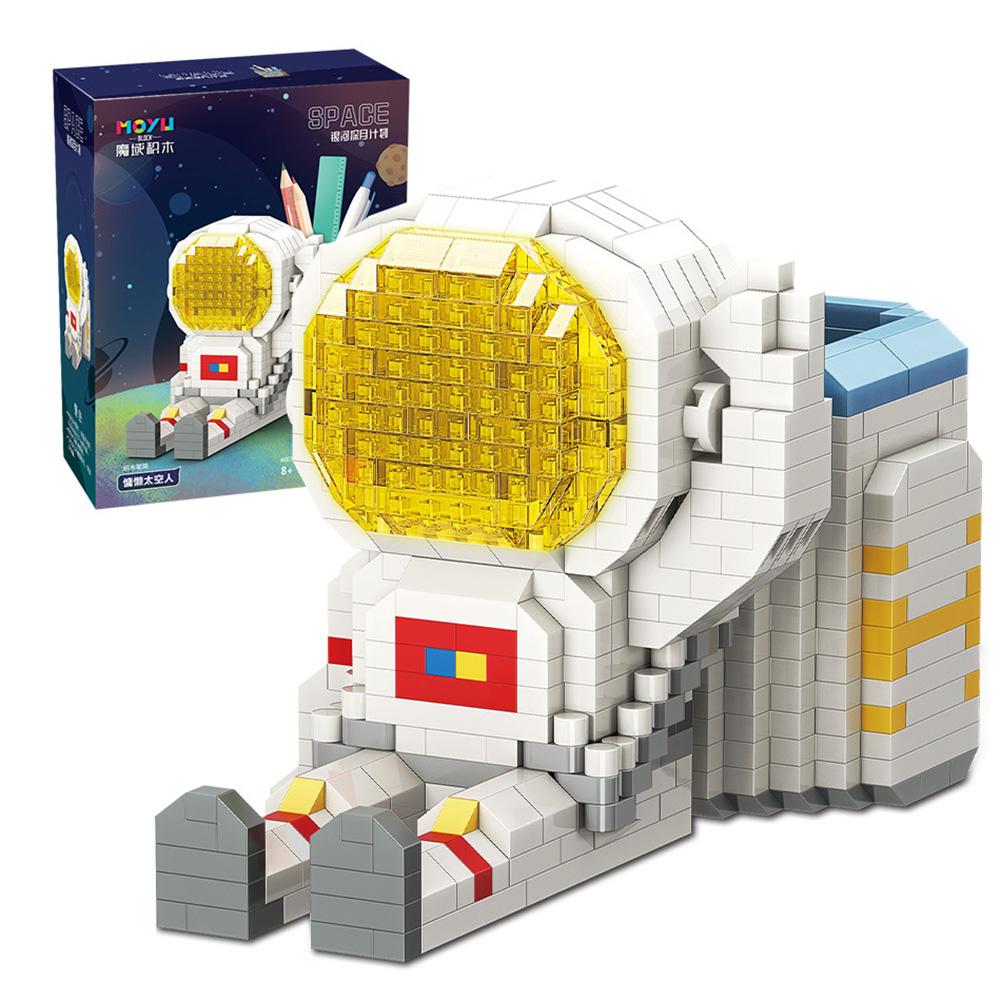 Cartoon Astronaut Building Blocks Pen Container Holder Micro Diamond Small Particles Assembled Building Blocks For Gifts