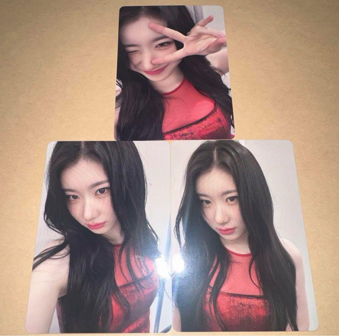

[USED] ITZY Trading Card Algorhythm Off-Event Venue Limited Chaeryeong 3 Types 16