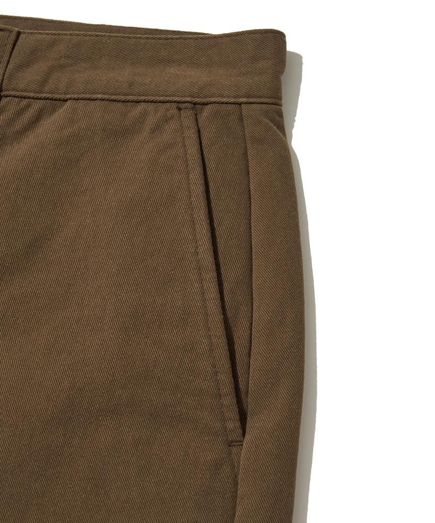 URBANDTYPE Capri Washed Chino Shorts_Brown