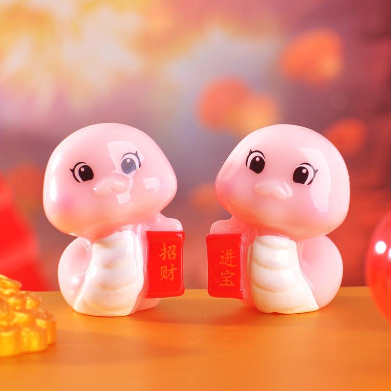 New Year Decorative Cartoon Snake Year Small Decorative Item for Attracting Wealth and Good Fortune Resin Handicrafts