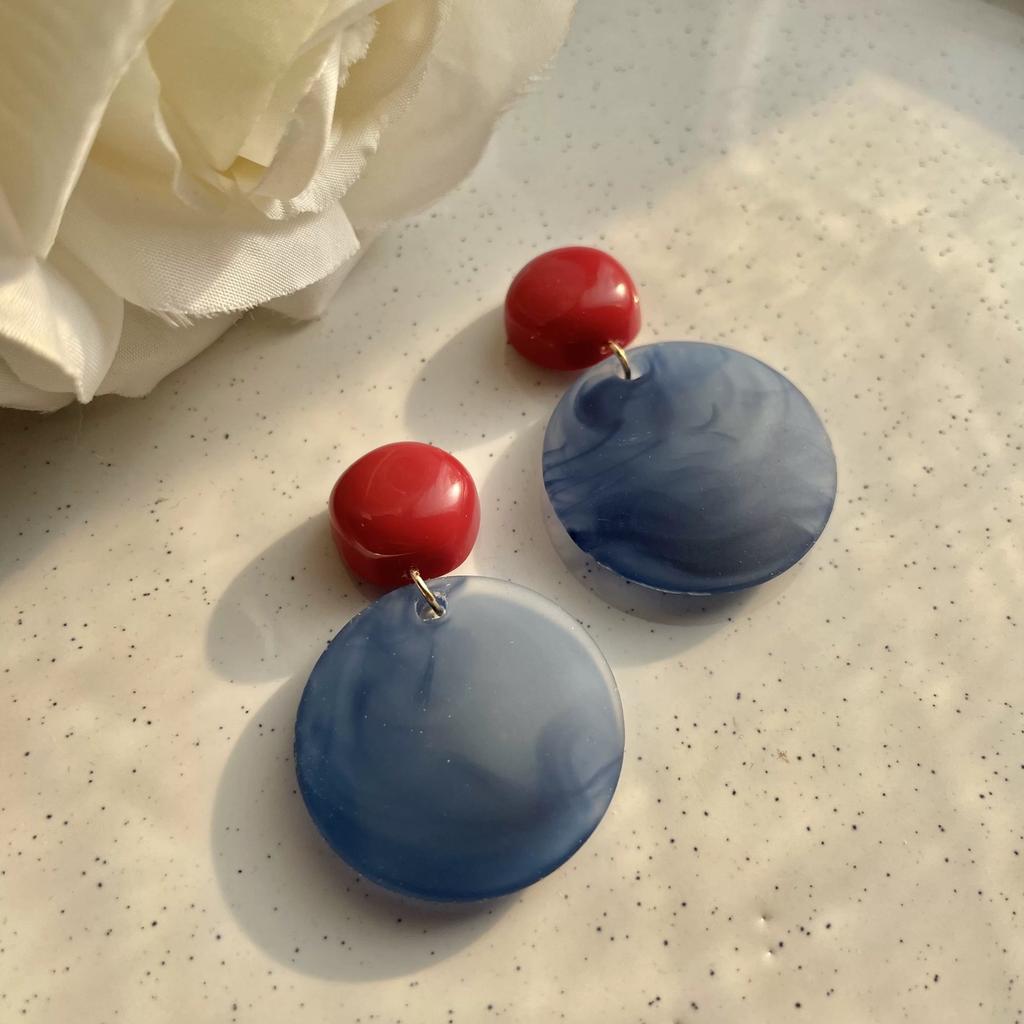 Retro Hong Kong style ink smudge earrings temperament simple haze blue big circle stud earrings contrasting color earrings