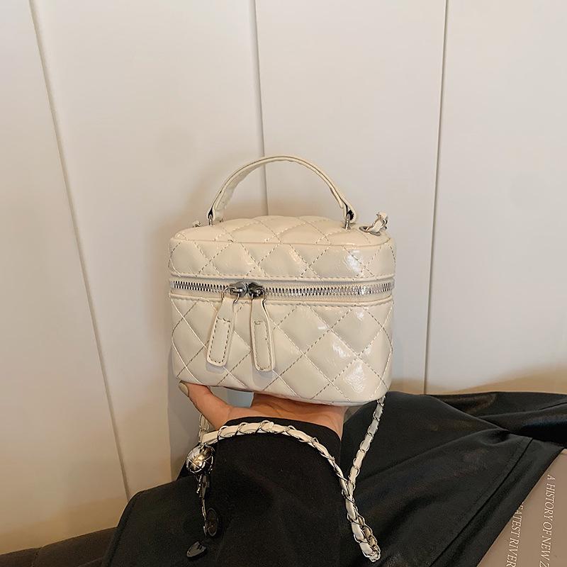 

Мини Универсальная Ромбовидная Цепочка Маленькая Сумка Женская 2025 Новая Премиум Зарубежный Стиль Кроссбоди Сумка-Ведро белый