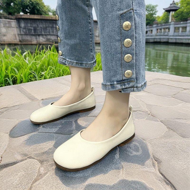 Ladies Footwear Slip-on Round Toe Leather Casual Moccasins Women's Flat Shoes Black Luxury Brand Low Price Vacation 2025 Summer