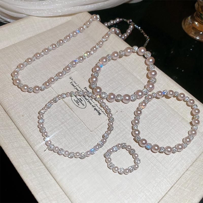 Rose Pearl Bead Necklace Set French Niche Light Luxury Collarbone Chain High-End New Necklace