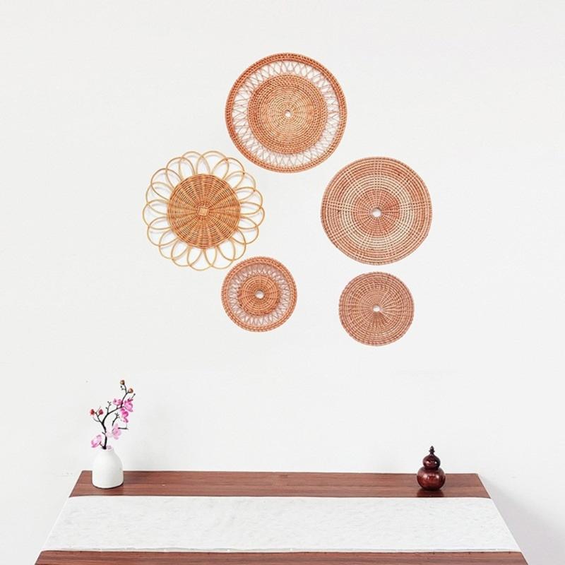 Artistic Handwoven Rattan Wall Hanging Flat Basket Nordic Styles Farmhouses Weave Rrnament Wall Decoration for Living Room