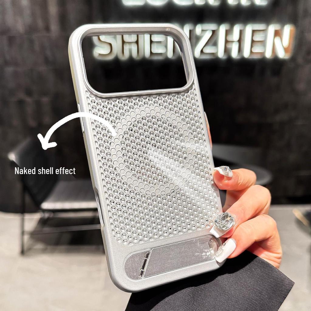 Magnetic Honeycomb Heat Dissipation Case for iPhone 14/15/16/17 Pro Max
