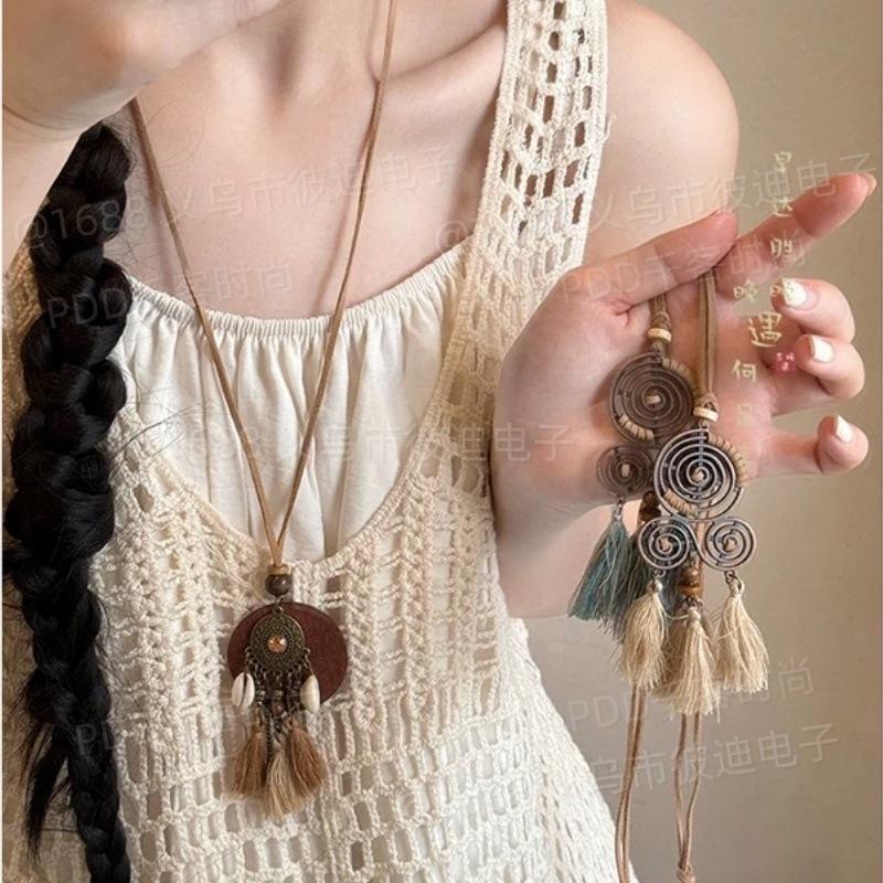 Böhmische Lederanhänger Halskette Nische Retro Temperament Schlüsselbeinkette Vielseitige Mode High-End Schmuck