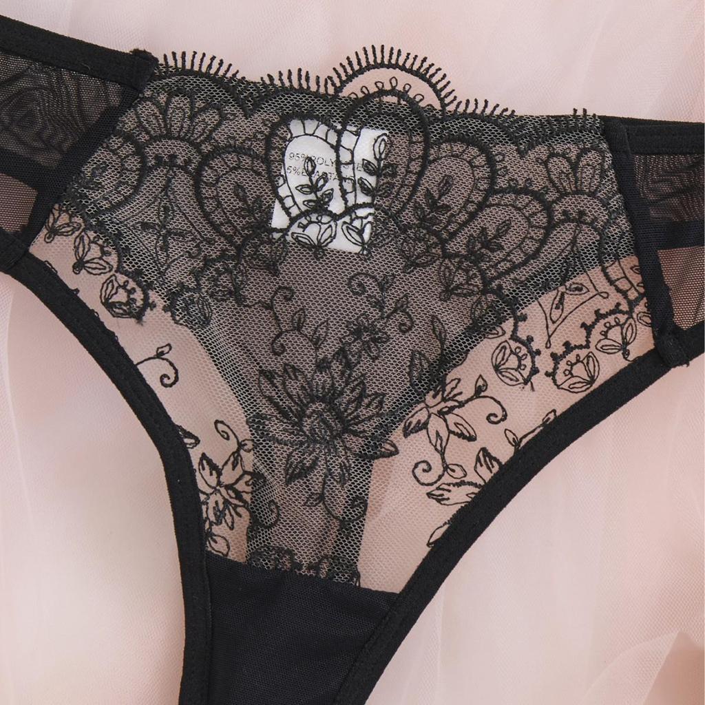 "Seksowny Prześwitujący Wzorzysty Trójkątny Zestaw Bielizny"