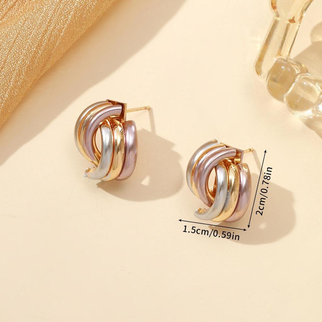 Twisted Metal Design Trend Earrings: Minimalist Cold Style