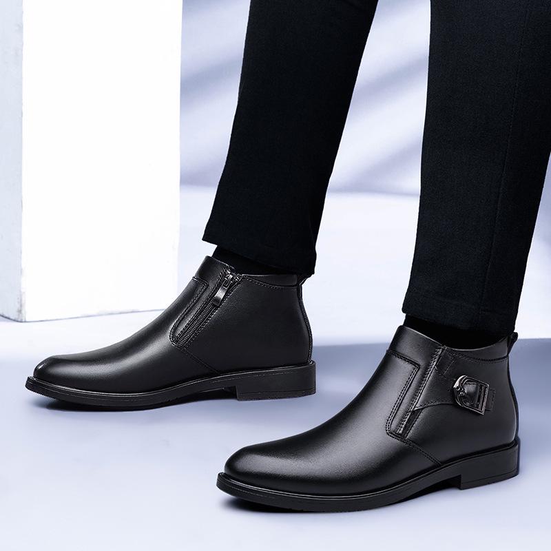 Men's High-Top Leather Business Boots with Warmth and Zipper, Large Size, Martin Style, for Autumn and Winter.
