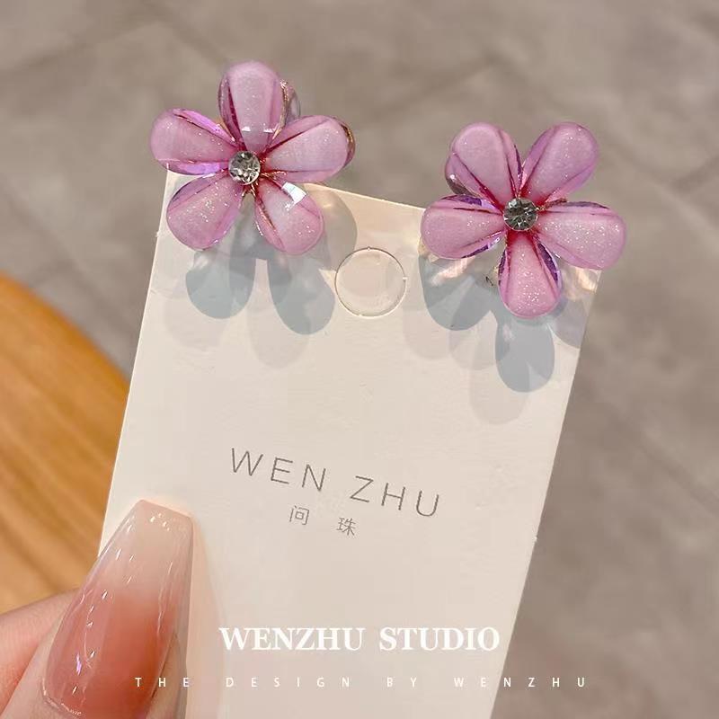 

Exquisite Small Flower Hair Clip for Women s Bangs and Princess Hairstyle