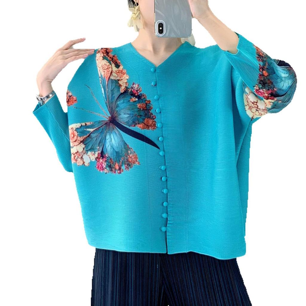 2025 Spring Butterfly Print Ruched Nine-Sleeve Cardigan: Chinese Style Buttoned Top for Moms
