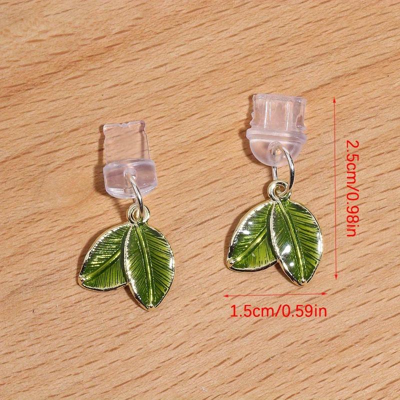 1pc Creative Green Leaf Shaped Dust Plug Compatible with iPhone/Type-C Charging Port & Data Port