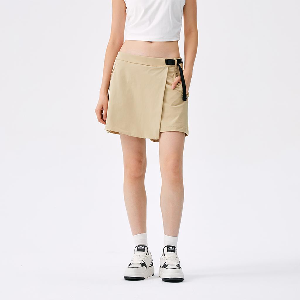 New MLB New York Yankees Basic Collection SS25 Casual Shorts Women's Sand 3FSKB0353-50SAS