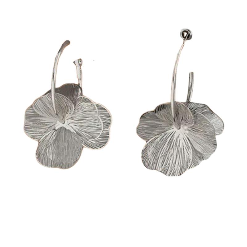 Привлекательные золотые серьги-подвески Богемные statement серьги для вечеринок Элегантные объемные цветочные ушные аксессуары