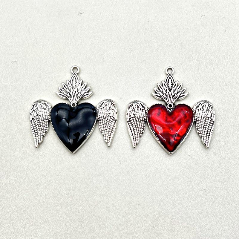 Retro Gothic Winged Heart Earrings & Necklace Set