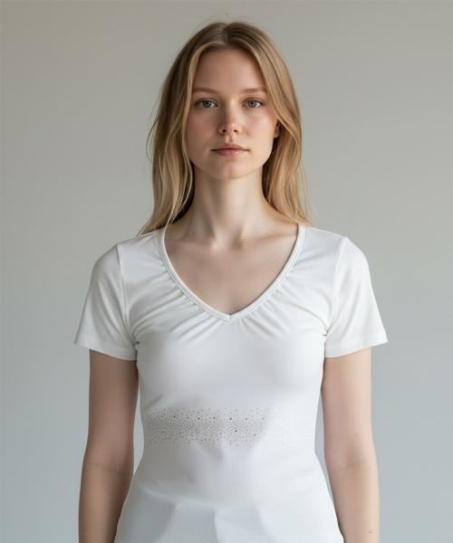 Bonseullipi Crystal Line V Shirring Tee (Ivory)