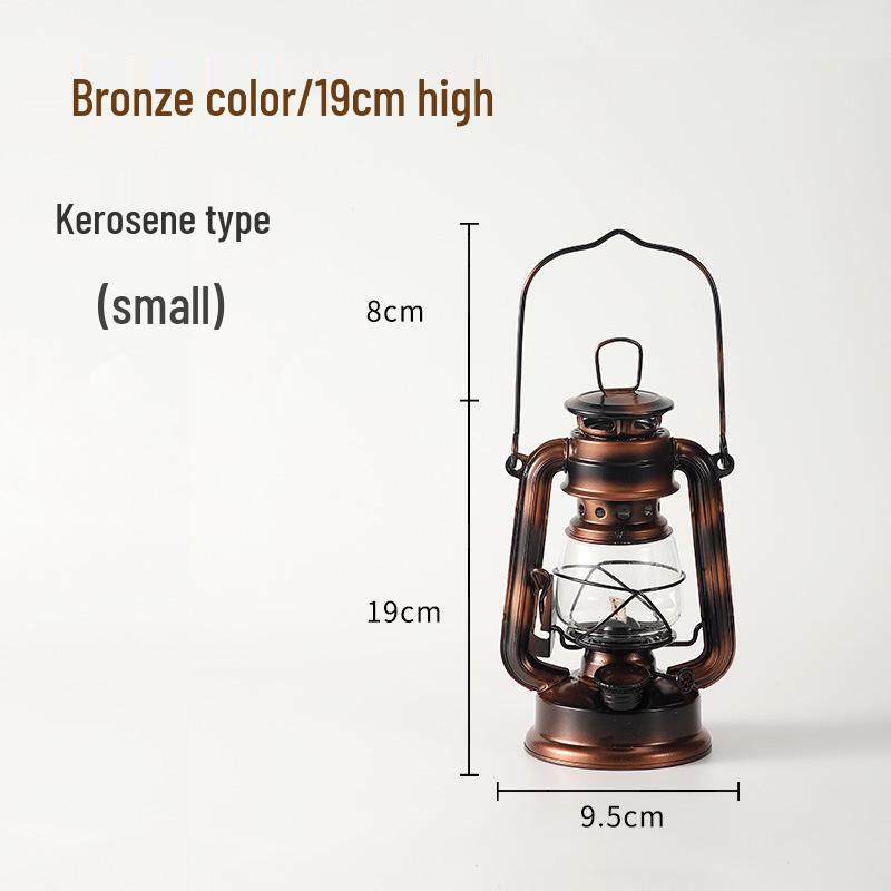 Retro Handheld Kerosene Lantern for Outdoor Camping and Decor