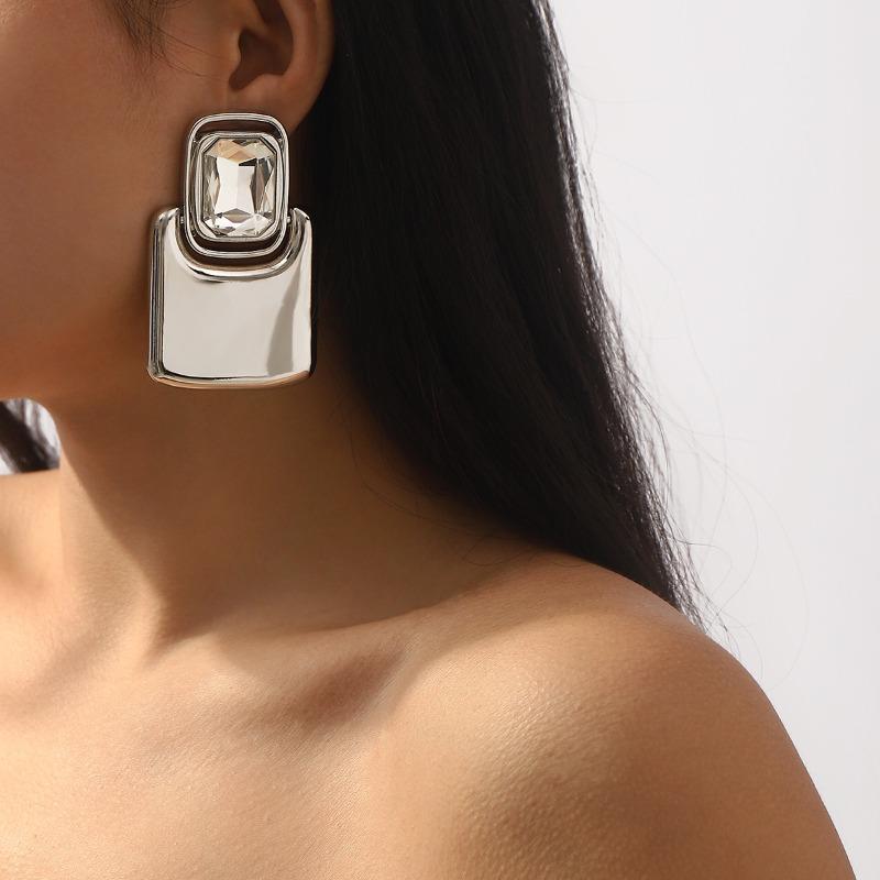 Heavy Industry Exaggerated Mirror Alloy Square Rhinestone Earrings Light Luxury Design Unique High-end Earrings