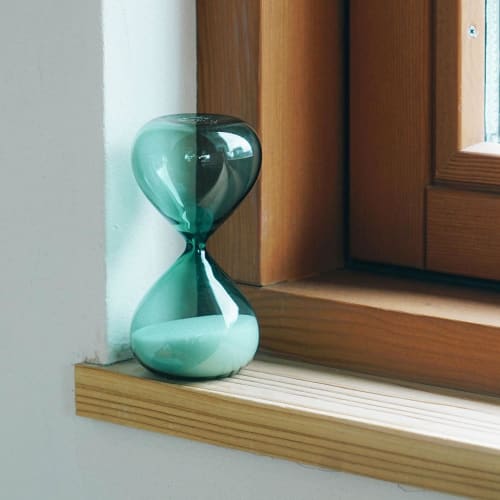 Hourglass (M) Amber DB037