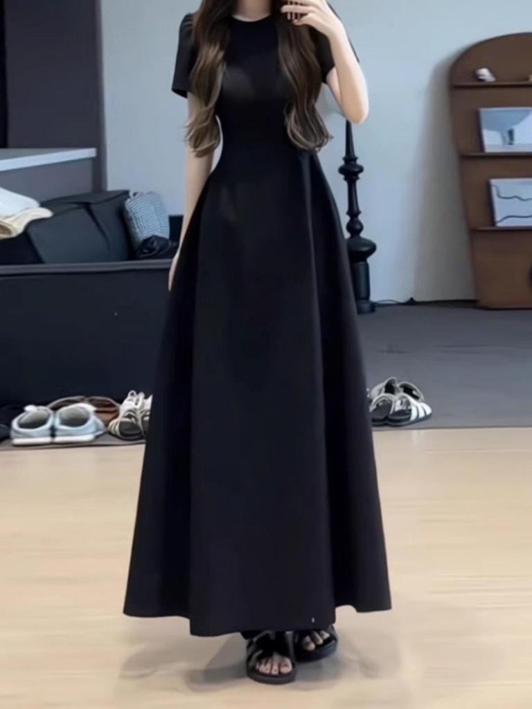 Women's French Retro Hepburn Style Black Summer Dress - Slimming Waist-Cinching Long Dress
