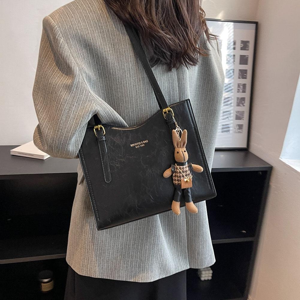 Vintage Shoulder Bag with Cute Pendant Retro Tote Handbag Fashion PU Leather Underarm Pouch Ladies Large Capacity Commuter Bag