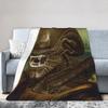 Mona Lisa Alien Xenomorph Blankets Velvet Spring/Autumn Portable Warm Throw Blanket for Sofa Office Bedspread