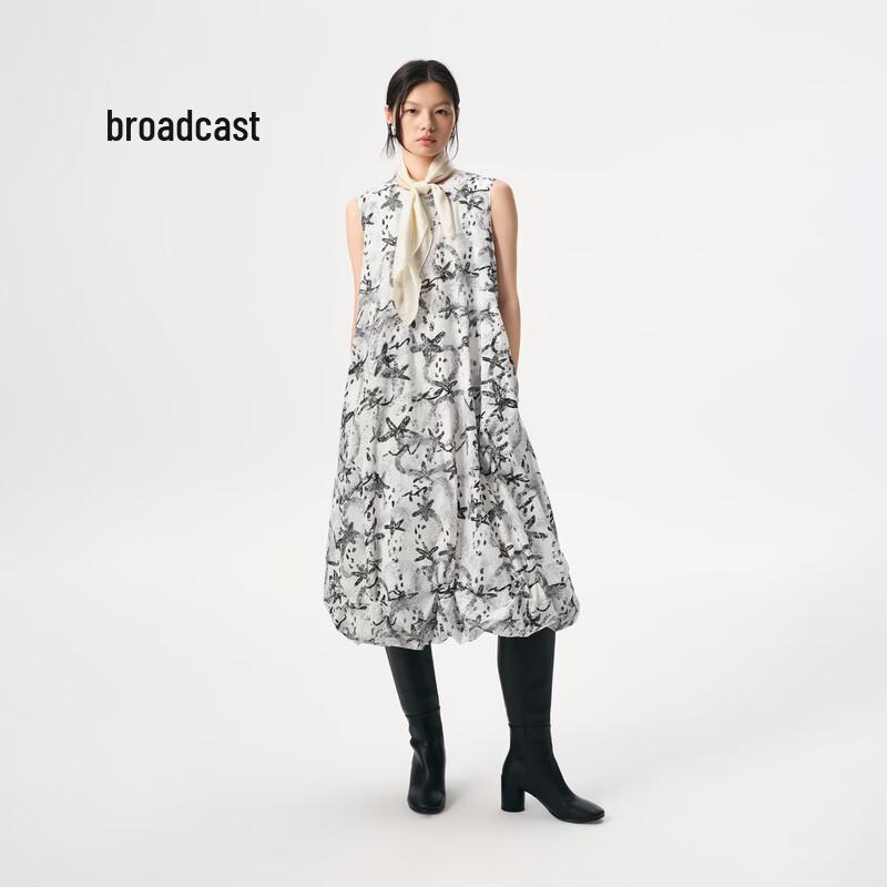 

Broadcast Women s Romantic Floral Sleeveless Midi Dress L